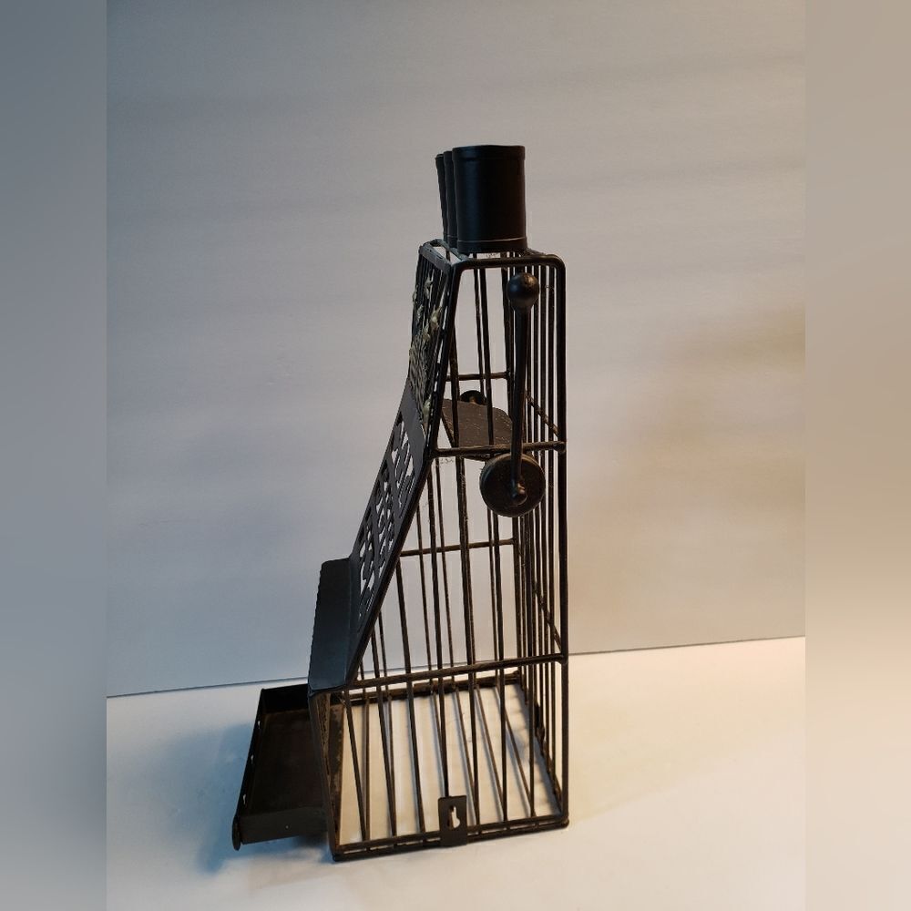 Wine Cork Storage - Picture 3 of 9